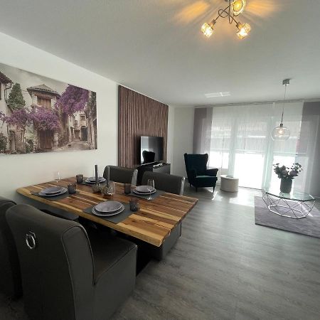 Exklusive Wohnung Zentral Mit Grossem Balkon Losheim Exterior foto