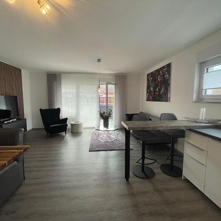 Exklusive Wohnung Zentral Mit Grossem Balkon Losheim Exterior foto