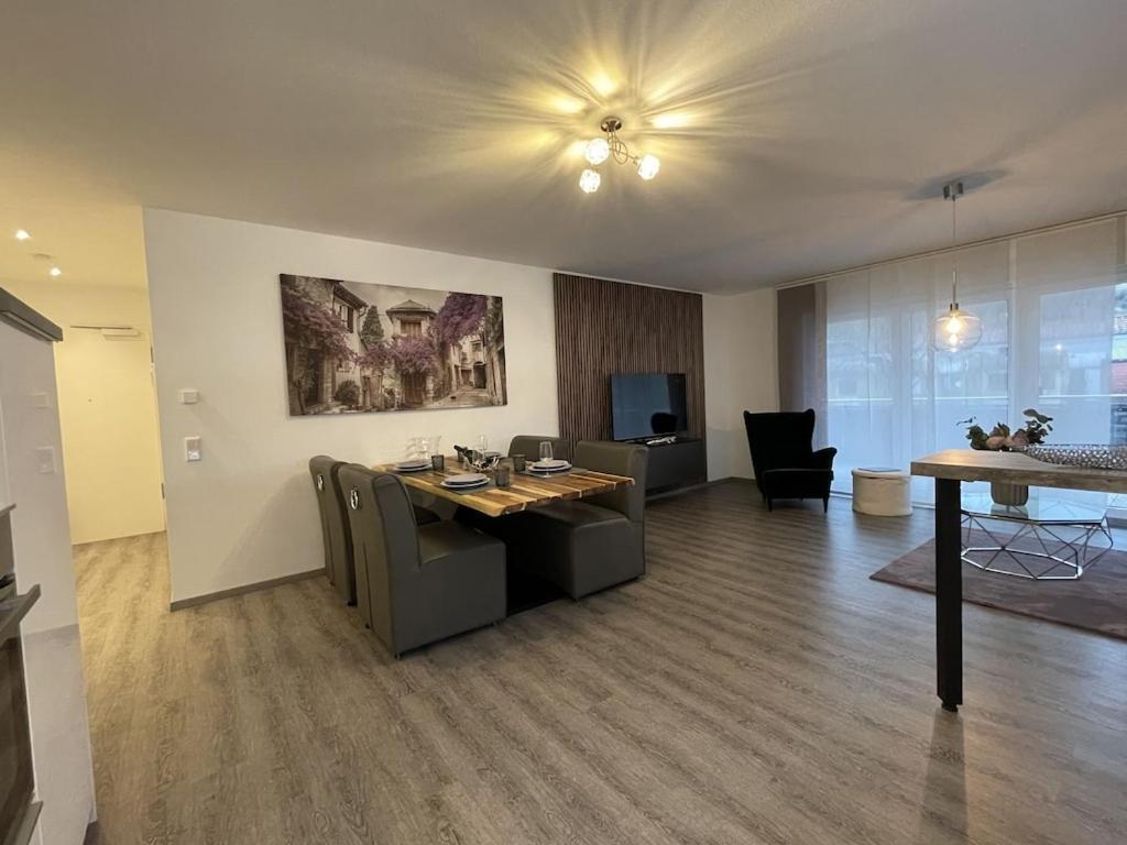Exklusive Wohnung Zentral Mit Grossem Balkon Losheim Exterior foto