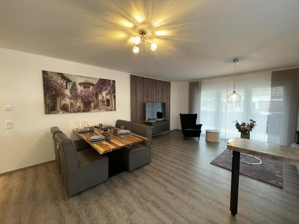 Exklusive Wohnung Zentral Mit Grossem Balkon Losheim Exterior foto