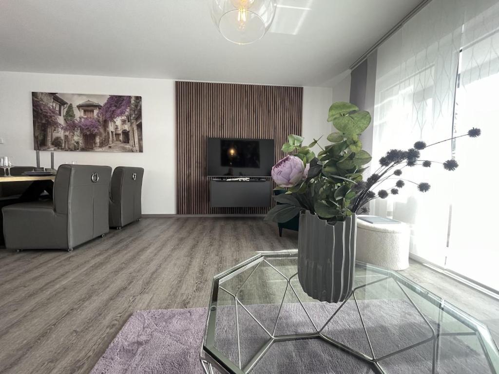 Exklusive Wohnung Zentral Mit Grossem Balkon Losheim Exterior foto