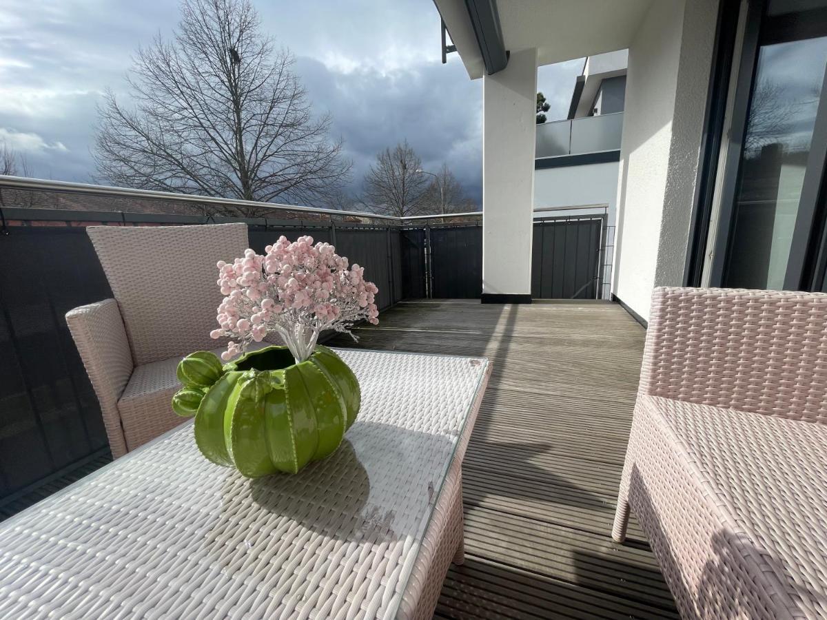 Exklusive Wohnung Zentral Mit Grossem Balkon Losheim Exterior foto